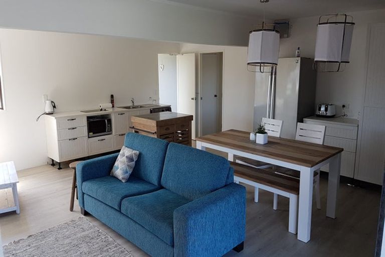 Photo of property in 3 Caroline Heights, Omaha, 0986