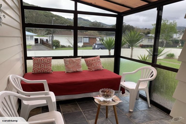 Photo of property in 58 Holdsworth Avenue, Trentham, Upper Hutt, 5018