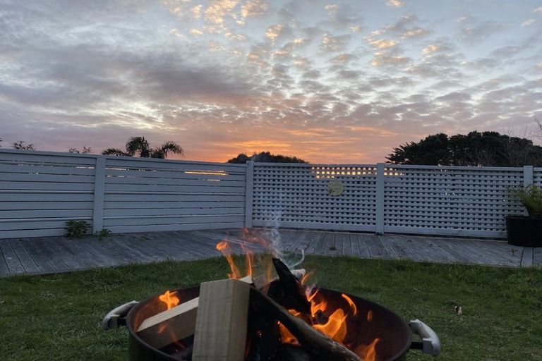 Photo of property in 18 Kohutuhutu Road, Raumati Beach, Paraparaumu, 5032