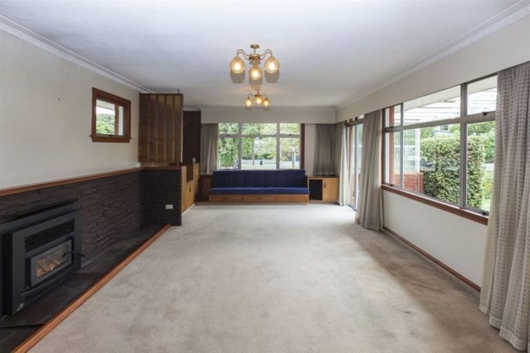 Photo of property in 100 Palatine Terrace, Saint Martins, Christchurch, 8022