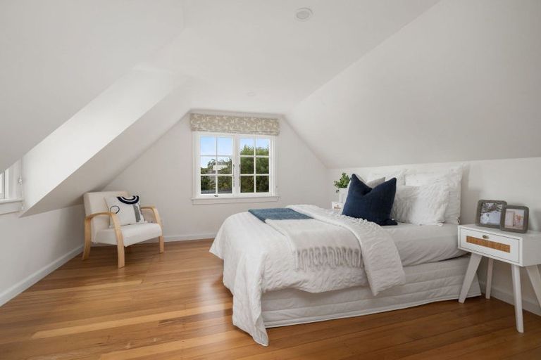 Photo of property in 27 Makora Street, Fendalton, Christchurch, 8041