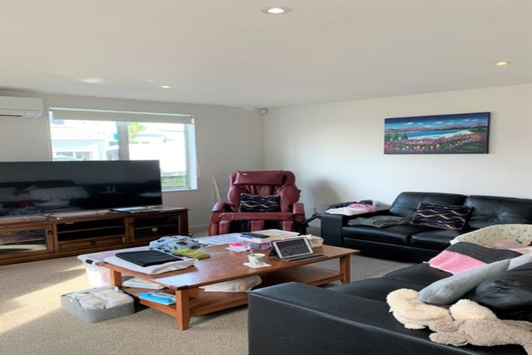 Photo of property in 1 Luxford Street, Berhampore, Wellington, 6023