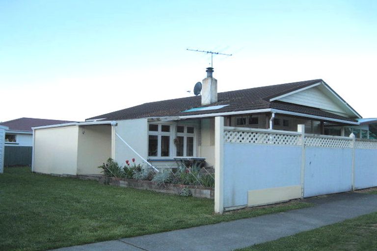 Photo of property in 3 Buller Street, Picton, 7220