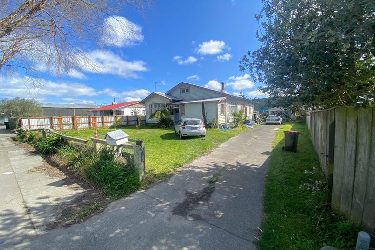 Photo of property in 17 Railway Road, Whakatu, Hastings, 4102