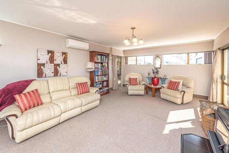 Photo of property in 54 Exeter Crescent, Springvale, Whanganui, 4501