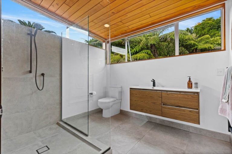 Photo of property in 190a Hutchinson Avenue, New Lynn, Auckland, 0600