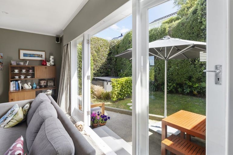 Photo of property in 109 Seatoun Heights Road, Seatoun, Wellington, 6022