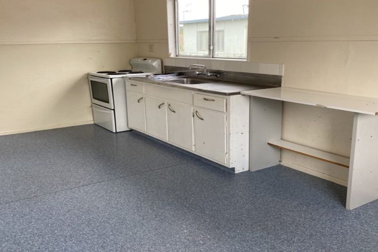 Photo of property in 7/30 Treadwell Street, Naenae, Lower Hutt, 5011