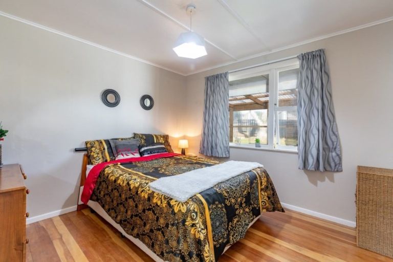 Photo of property in 23 Awatea Street, Ranui, Porirua, 5024