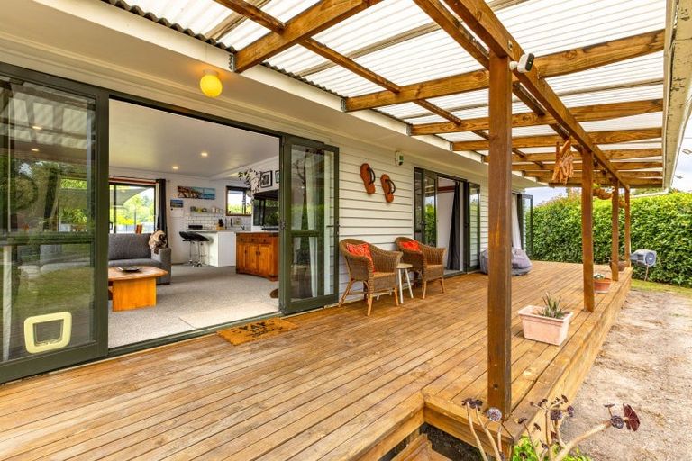 Photo of property in 37 Rochfort Street, Otane, 4202