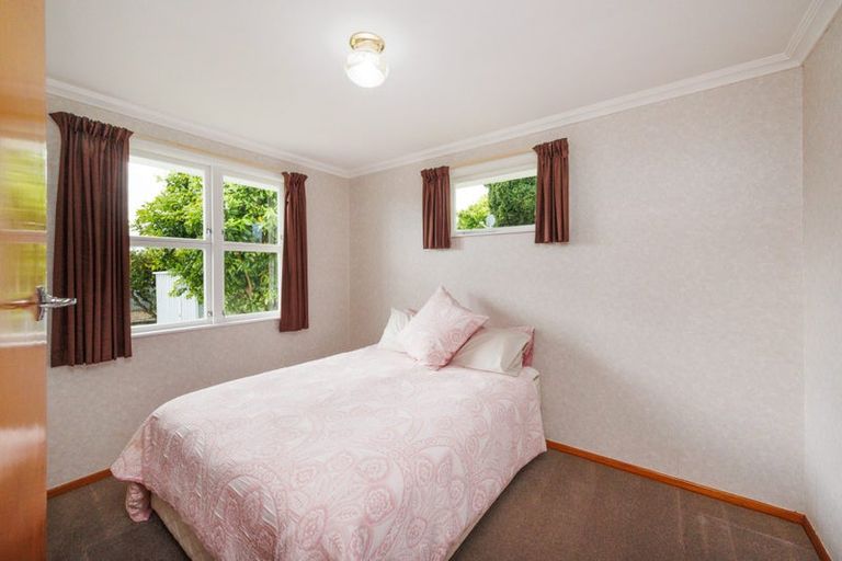 Photo of property in 10 Marsden Place, Awapuni, Palmerston North, 4412