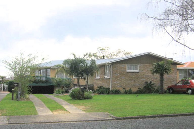 Photo of property in 10 Ngahere Street, Otumoetai, Tauranga, 3110
