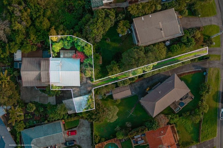 Photo of property in 2/84 Glenvar Road, Torbay, Auckland, 0630