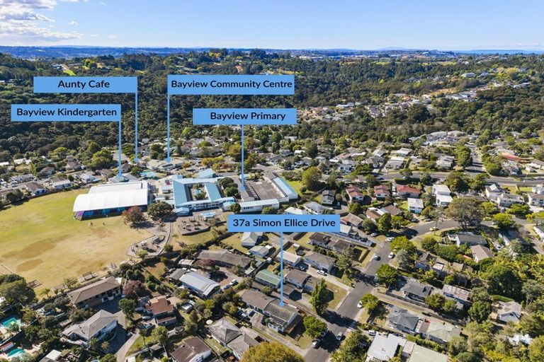 Photo of property in 1/37 Simon Ellice Drive, Bayview, Auckland, 0629