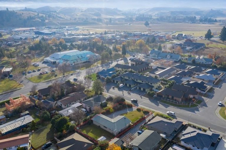 Photo of property in 114 Neplusultra Street, Cromwell, 9310