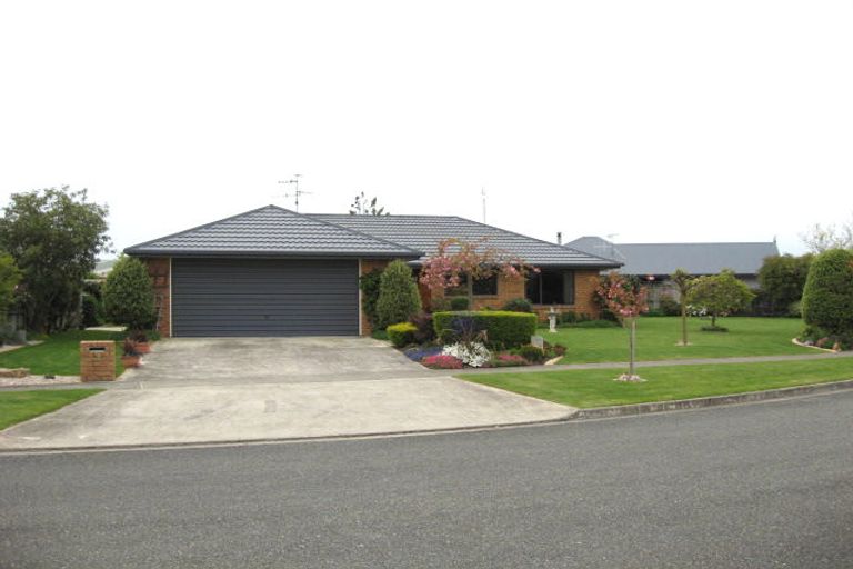 Photo of property in 3 Hoult Crescent, Monaco, Nelson, 7011