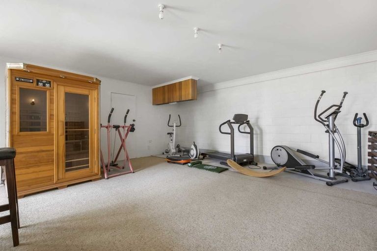 Photo of property in 116 Wood Bay Road, Titirangi, Auckland, 0604