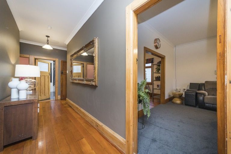 Photo of property in 442 Tremaine Avenue, Takaro, Palmerston North, 4410