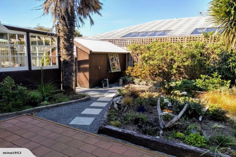 Photo of property in 24 Richmond Street, Petone, Lower Hutt, 5012