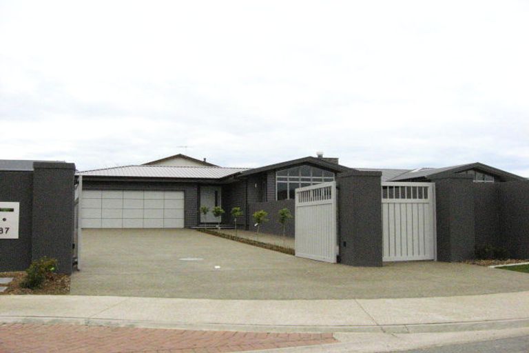 Property details for 87 Rosewood Drive, Rosedale, Invercargill, 9810