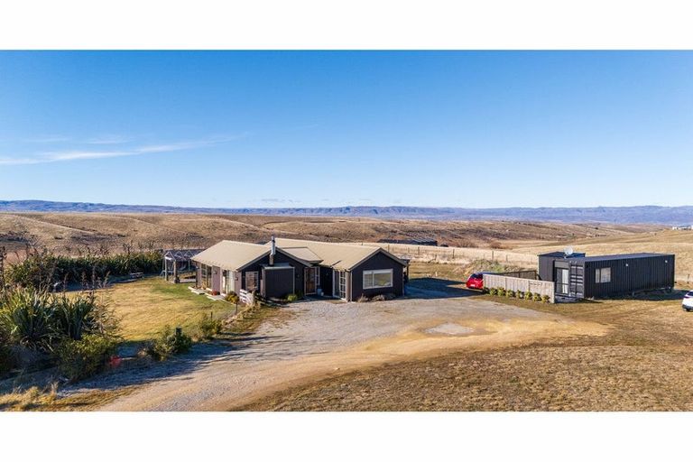 Photo of property in 12 Swamp Lane, Waikerikeri, Alexandra, 9393