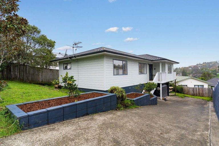 Photo of property in 39 Garton Drive, Massey, Auckland, 0614