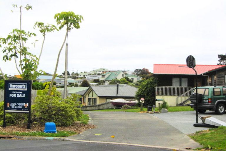 Photo of property in 33 D'urville Place, Gulf Harbour, Whangaparaoa, 0930