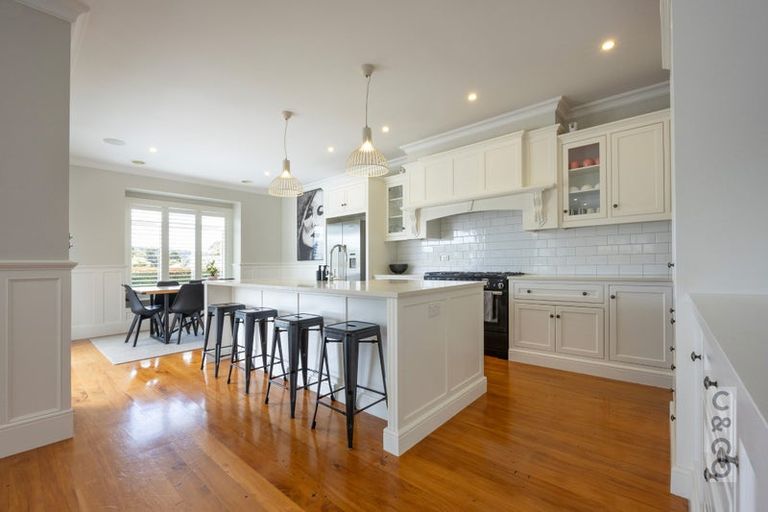 Photo of property in 39 Albert Street, Riverhead, 0820