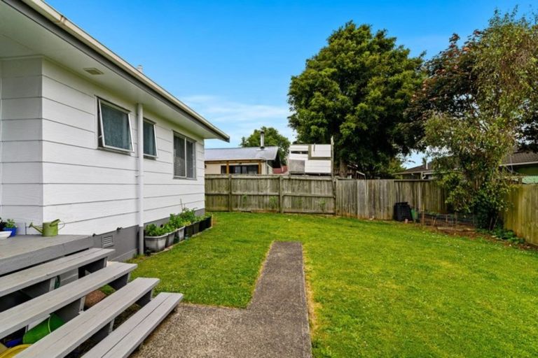 Photo of property in 17 Bronte Place, Owhata, Rotorua, 3010