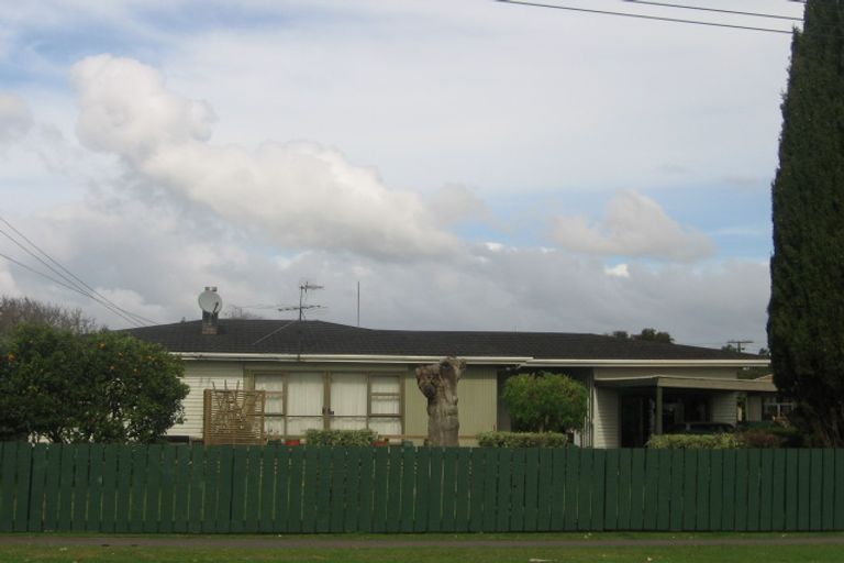 Photo of property in 93 Settlement Road, Papakura, 2110