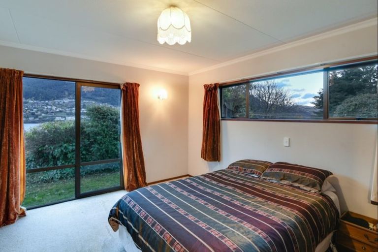 Photo of property in 337 Peninsula Road, Kelvin Heights, Queenstown, 9300