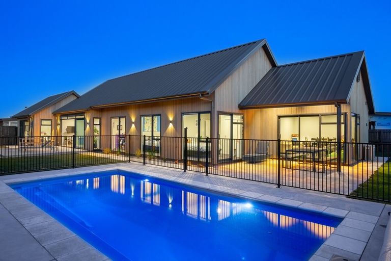 Photo of property in 18 Rutledge Drive, Springlands, Blenheim, 7201