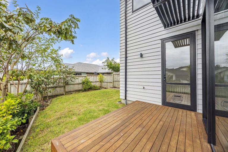 Photo of property in 23a Nellie Drive, Kumeu, 0810