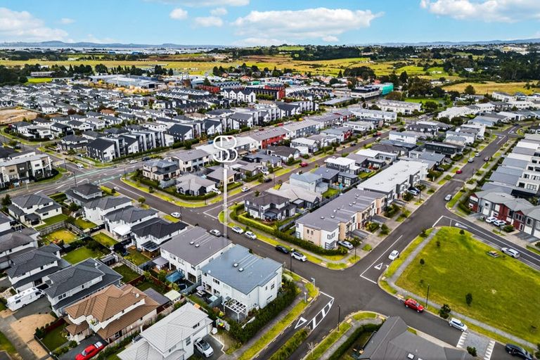 Photo of property in 63 Kopuru Road, Whenuapai, Auckland, 0618