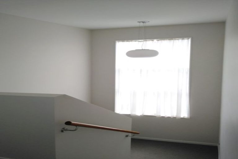 Photo of property in 9 Bushpark Place, Flat Bush, Auckland, 2016