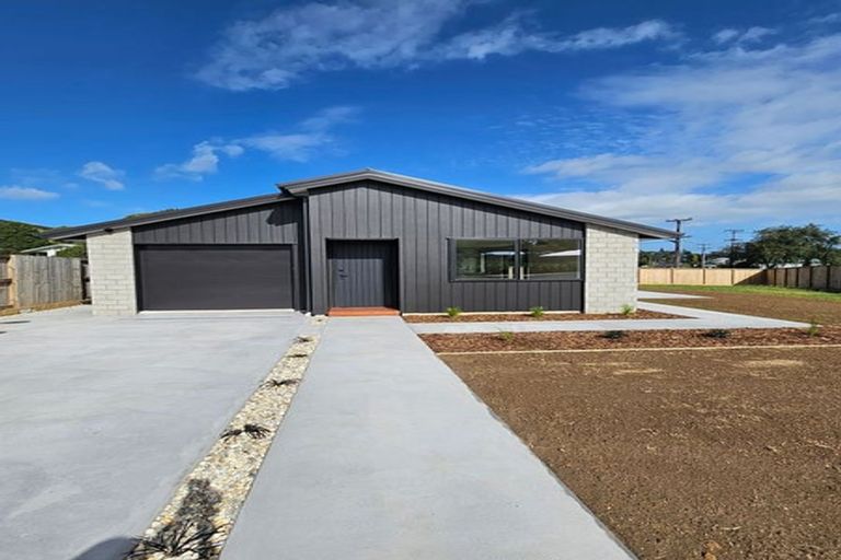 Photo of property in 14 Sunline Crescent, Paeroa, 3600