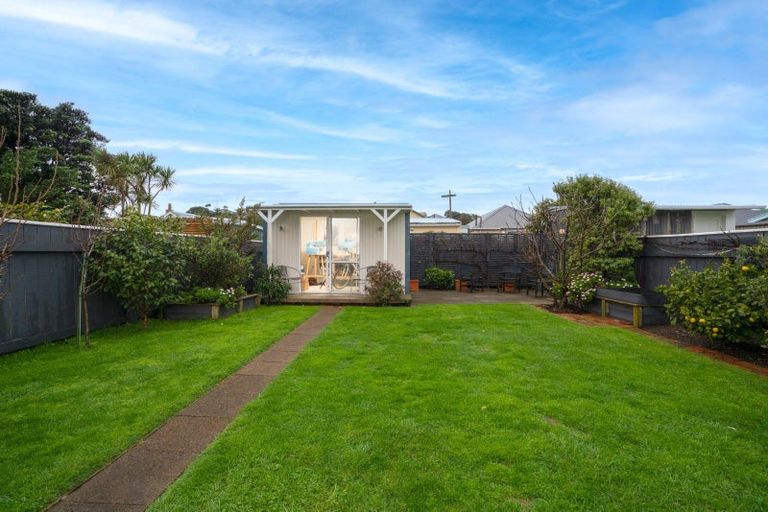 Photo of property in 23 Te Whiti Street, Kilbirnie, Wellington, 6022
