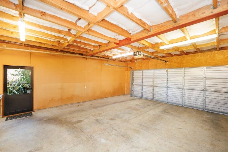 Photo of property in 20 Cashmere Drive, Fitzherbert, Palmerston North, 4410