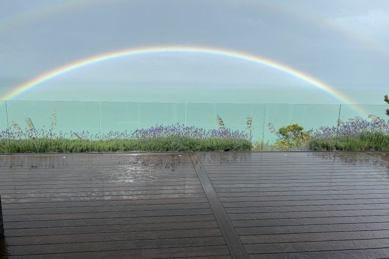 Photo of property in 132 Priestley Terrace, Bluff Hill, Napier, 4110