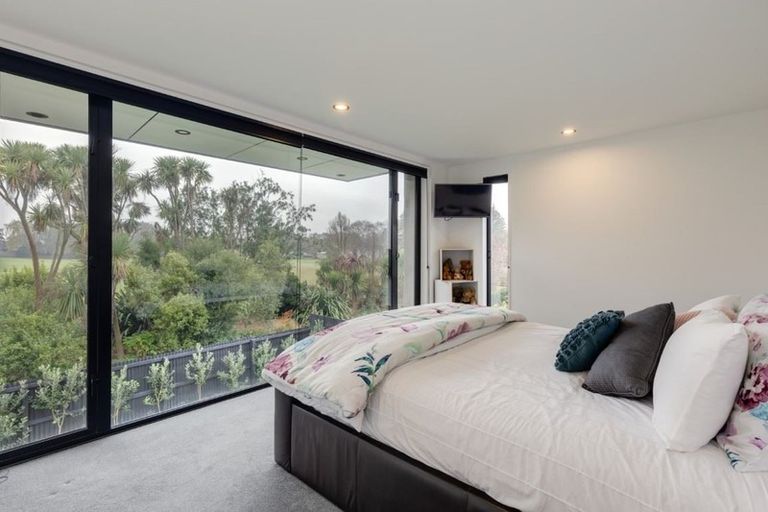 Photo of property in 26 Bannister Place, Ilam, Christchurch, 8053