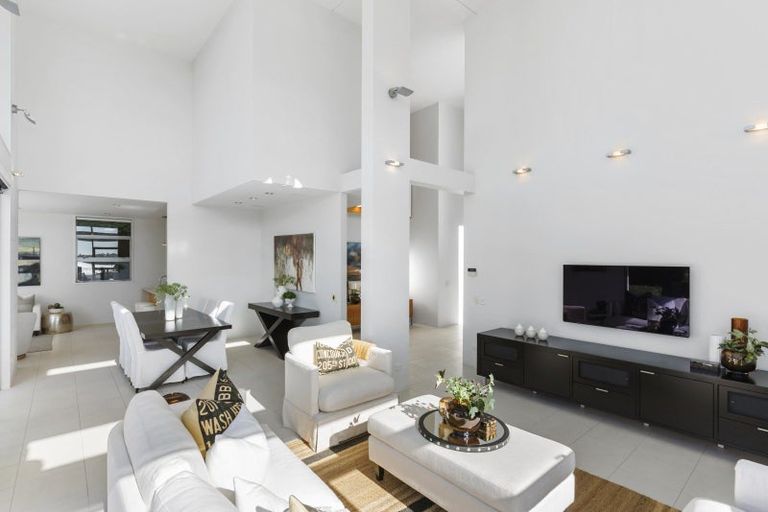 Photo of property in 11 Icarus Place, Half Moon Bay, Auckland, 2012