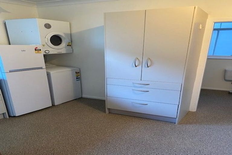 Photo of property in 1/27 Brougham Street, Mount Victoria, Wellington, 6011