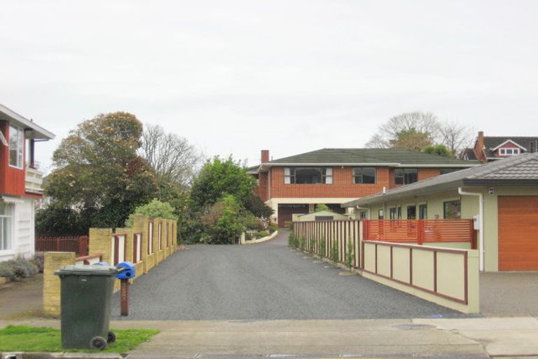 Photo of property in 357a Oxford Street, Levin, 5510