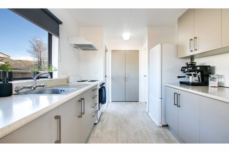 Photo of property in 15 Gillies Crescent, Waimarama, Havelock North, 4294