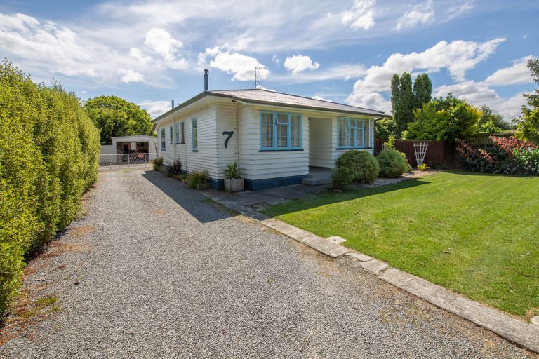 Photo of property in 7 Currie Street, Darfield, 7510