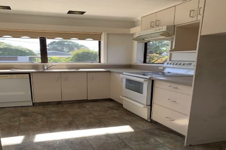 Photo of property in 6 Eastling Street, Bishopdale, Christchurch, 8053