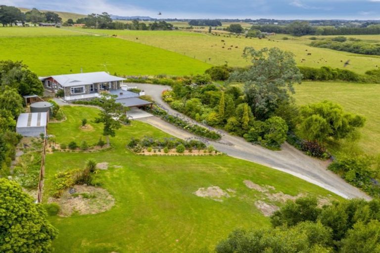 Photo of property in 251 Wallace Road, Koputaroa, Levin, 5571