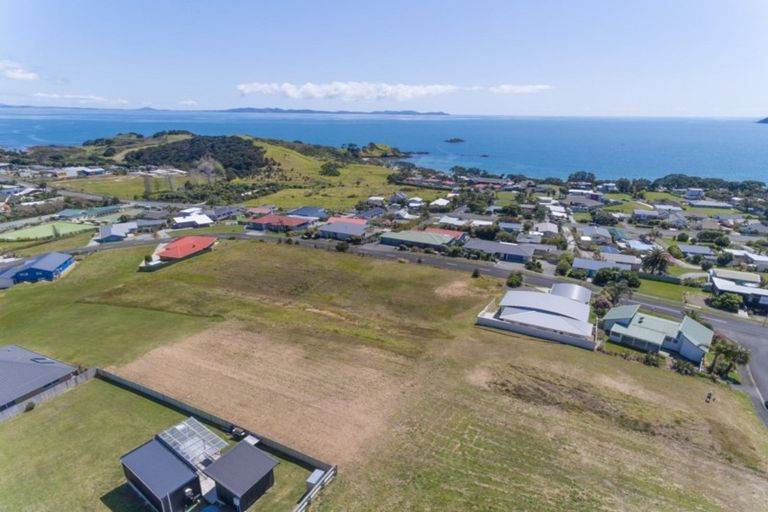 Photo of property in 6 Oden Hill, Coopers Beach, 0420