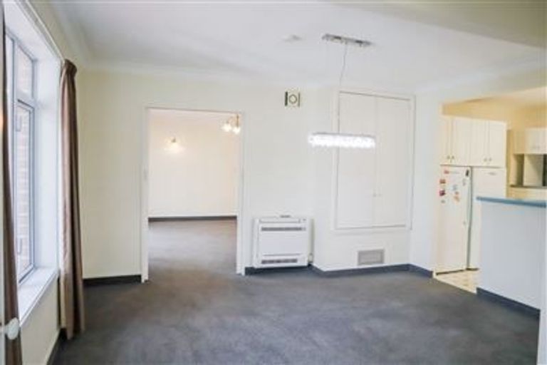 Photo of property in 229 Avonhead Road, Avonhead, Christchurch, 8042