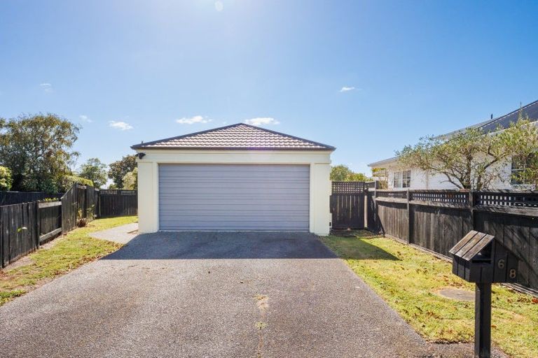 Photo of property in 68 Clifton Terrace, Fitzherbert, Palmerston North, 4410